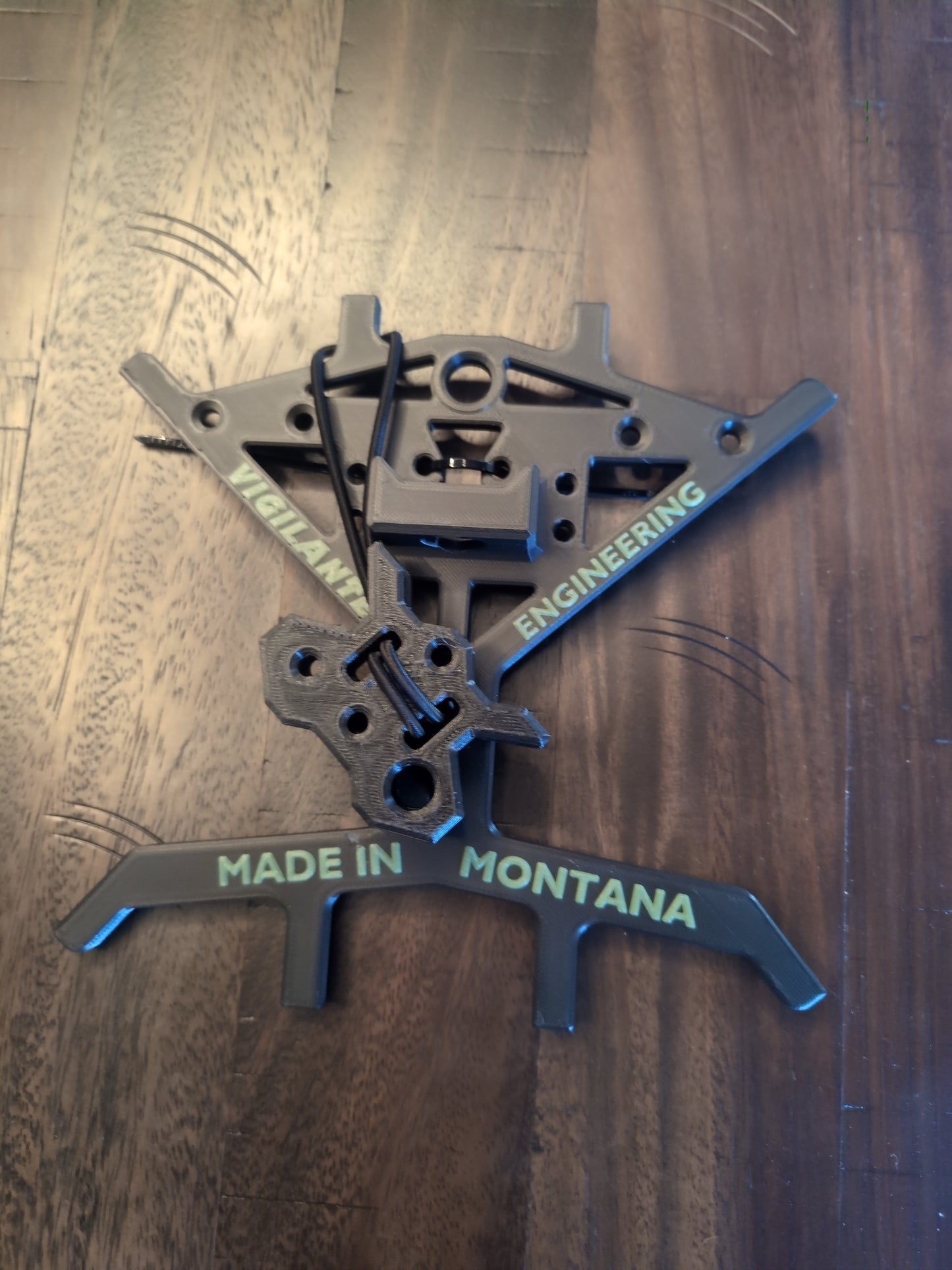 Vigilante Engineering Antenna Dipole Center