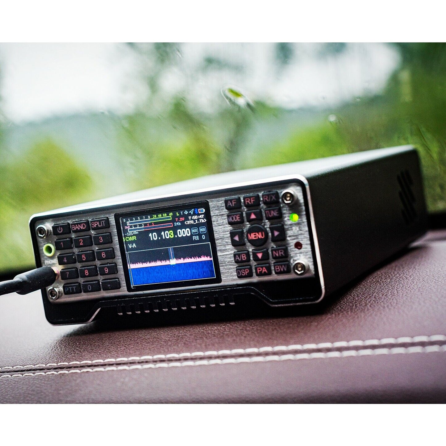 Q900 HF-UHF All Mode Mobile Radio