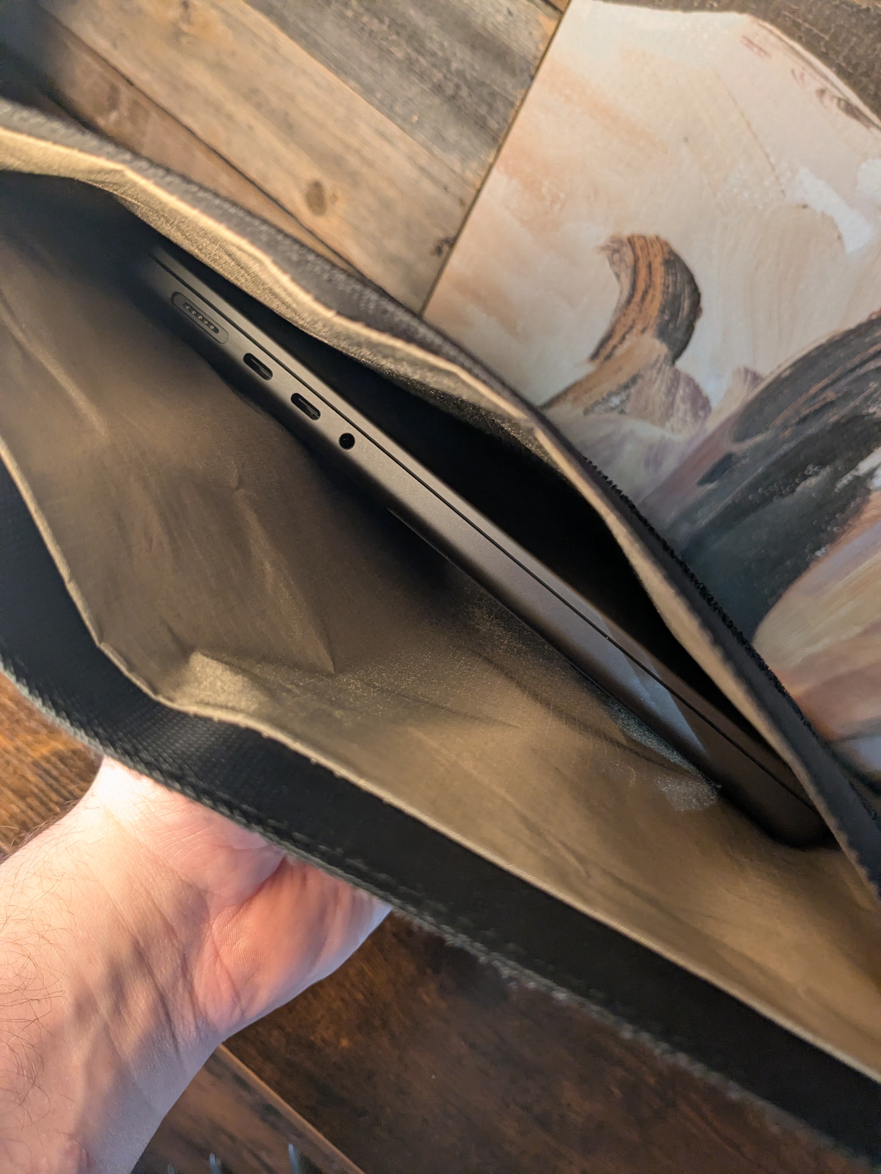 15" Laptop Utility Faraday Bag - Image 3